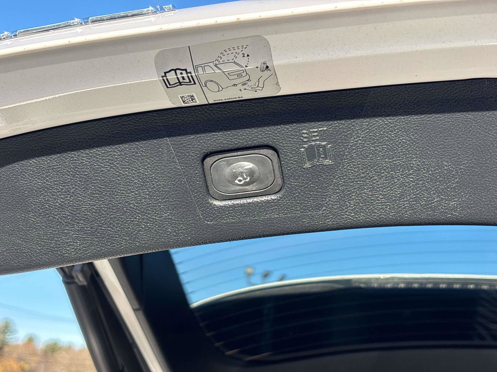 Used 2018 Ford Edge Sport w/ Technology Package image 15