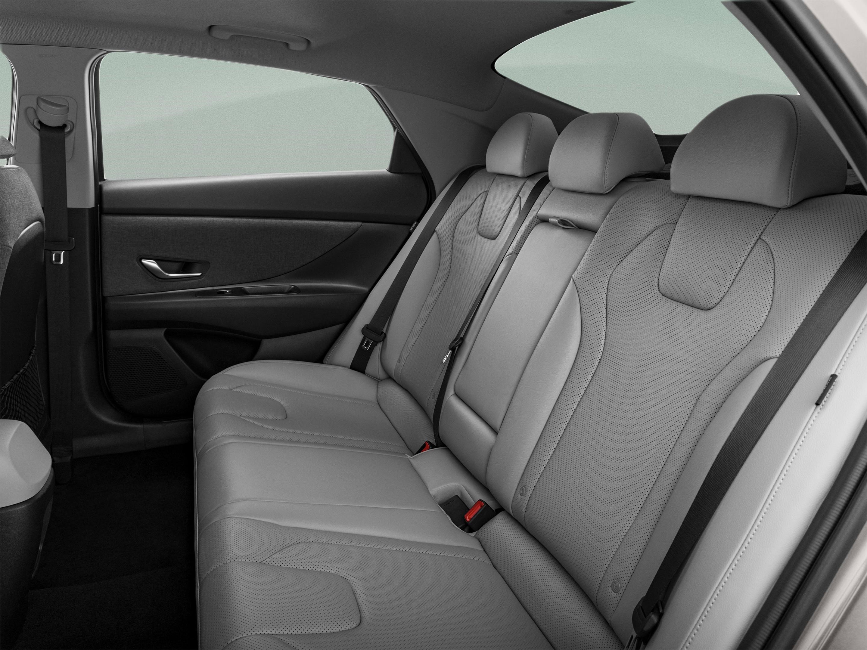 New 2026 Hyundai Elantra Limited FWD image 21