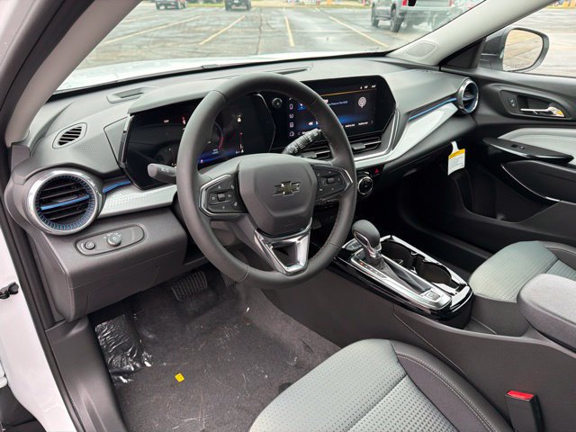New 2026 Chevrolet Trax LT w/ Driver Confidence Package FWD image 12