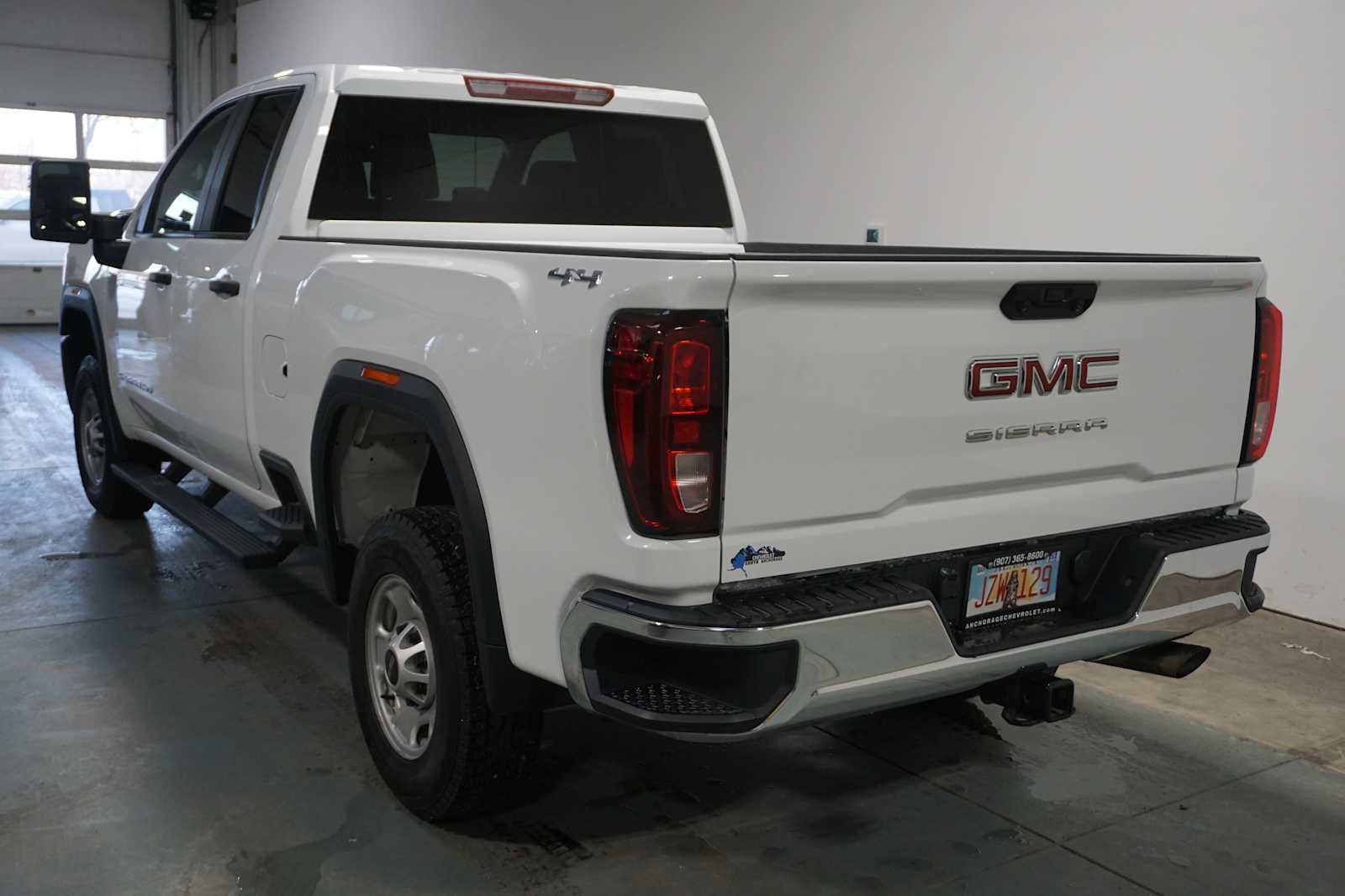 Certified 2024 GMC Sierra 2500 Pro w/ Convenience Package image 4