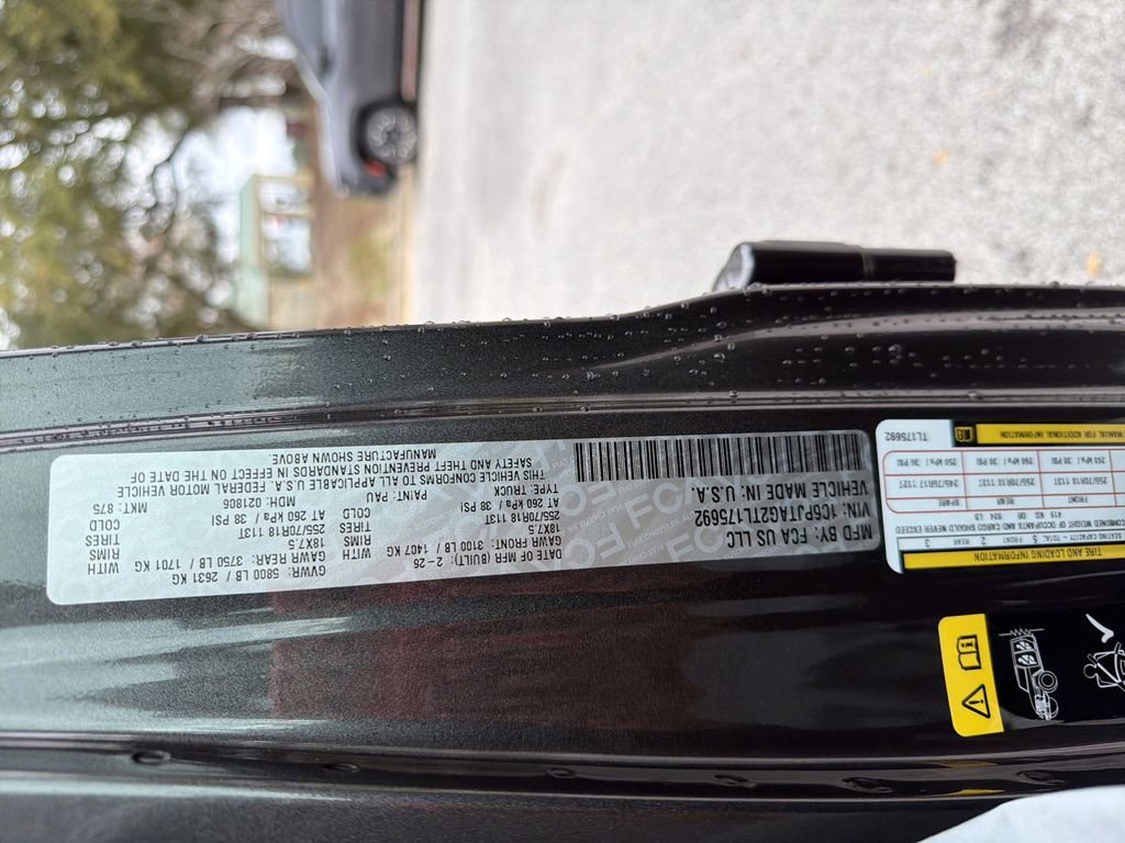 New 2026 Jeep Gladiator Sahara image 33