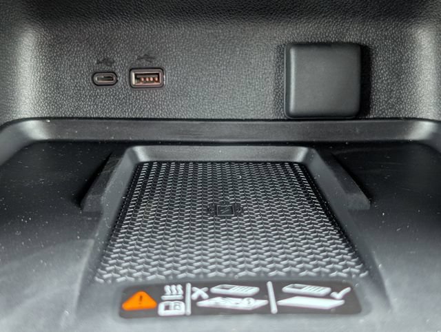 New 2026 Chevrolet Traverse Z71 w/ LPO, Floor Liner Package AWD/4WD image 22