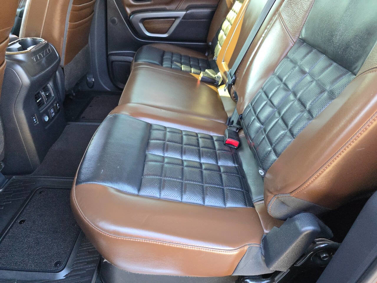 Used 2019 Nissan Titan Platinum Reserve w/ Platinum Utility Package image 23