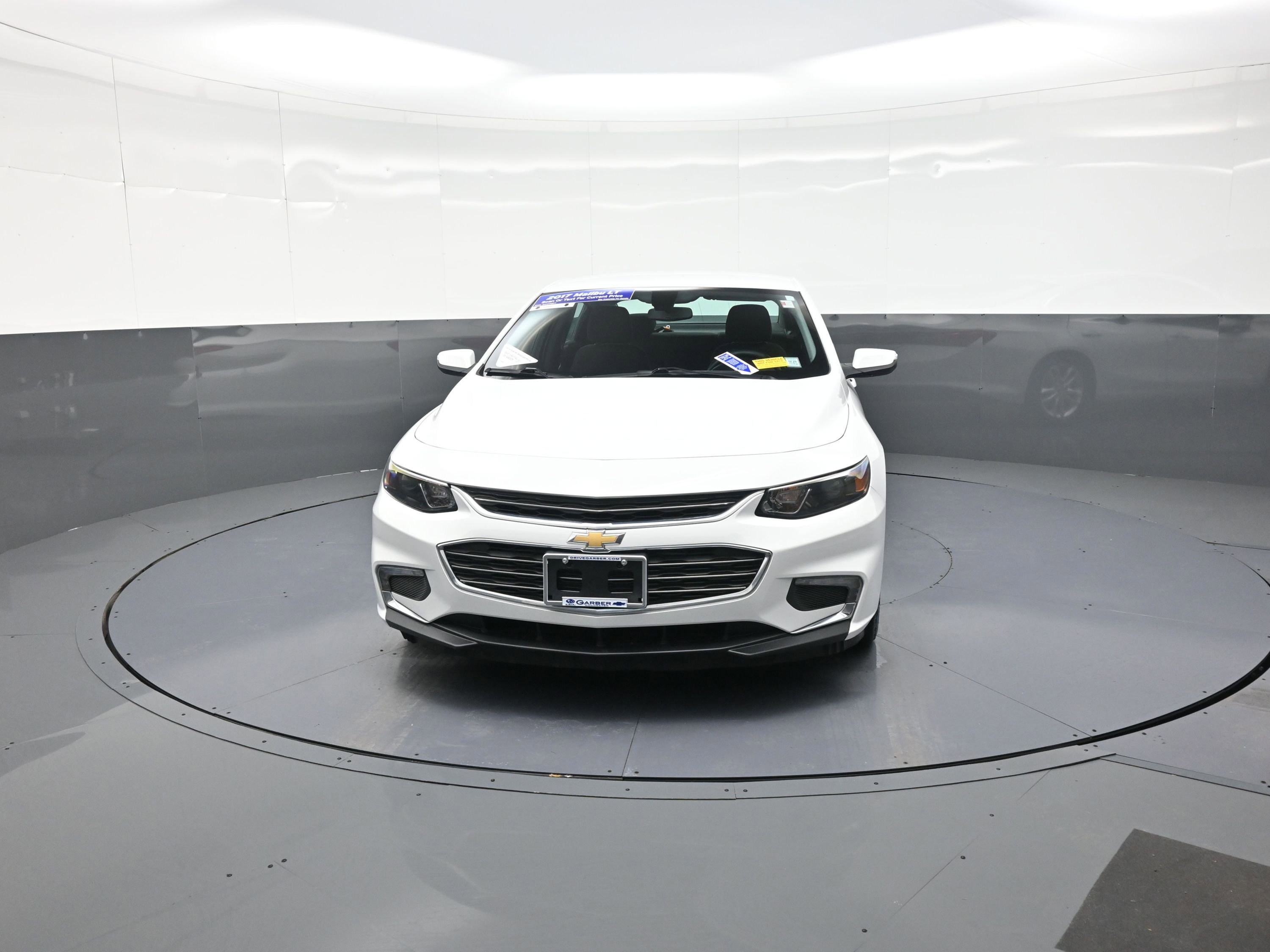 Used 2017 Chevrolet Malibu LT image 8