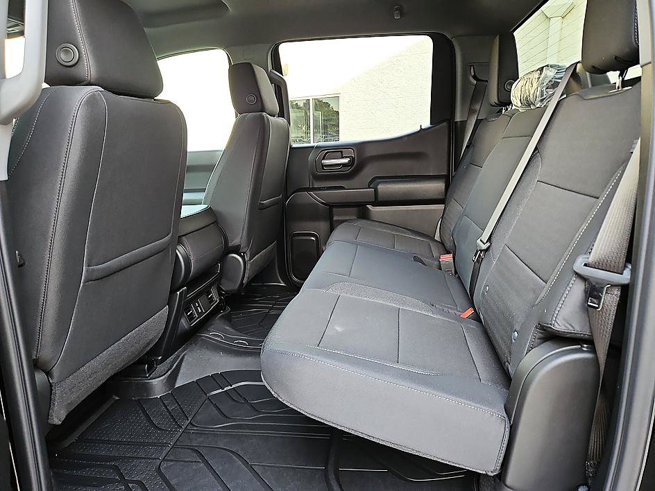 New 2026 Chevrolet Silverado 1500 Custom AWD/4WD image 11