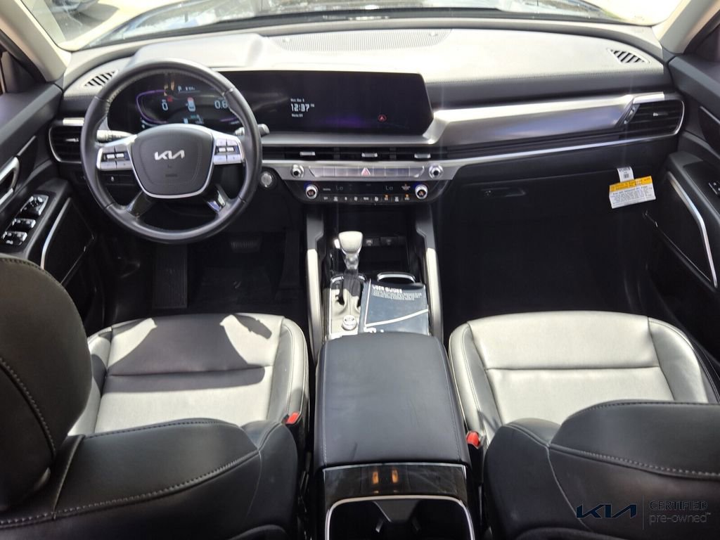 Certified 2025 Kia Telluride LX FWD image 14