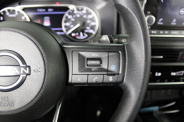 Certified 2024 Nissan Rogue SV image 23