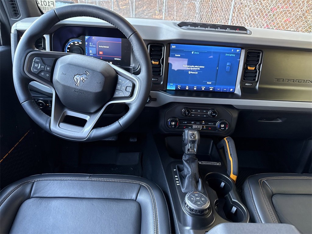 Used 2023 Ford Bronco Badlands image 23
