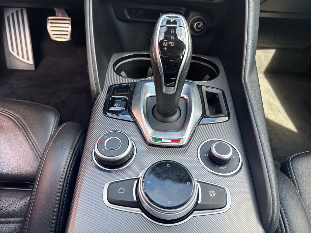 Used 2020 Alfa Romeo Giulia Ti Sport AWD/4WD image 44