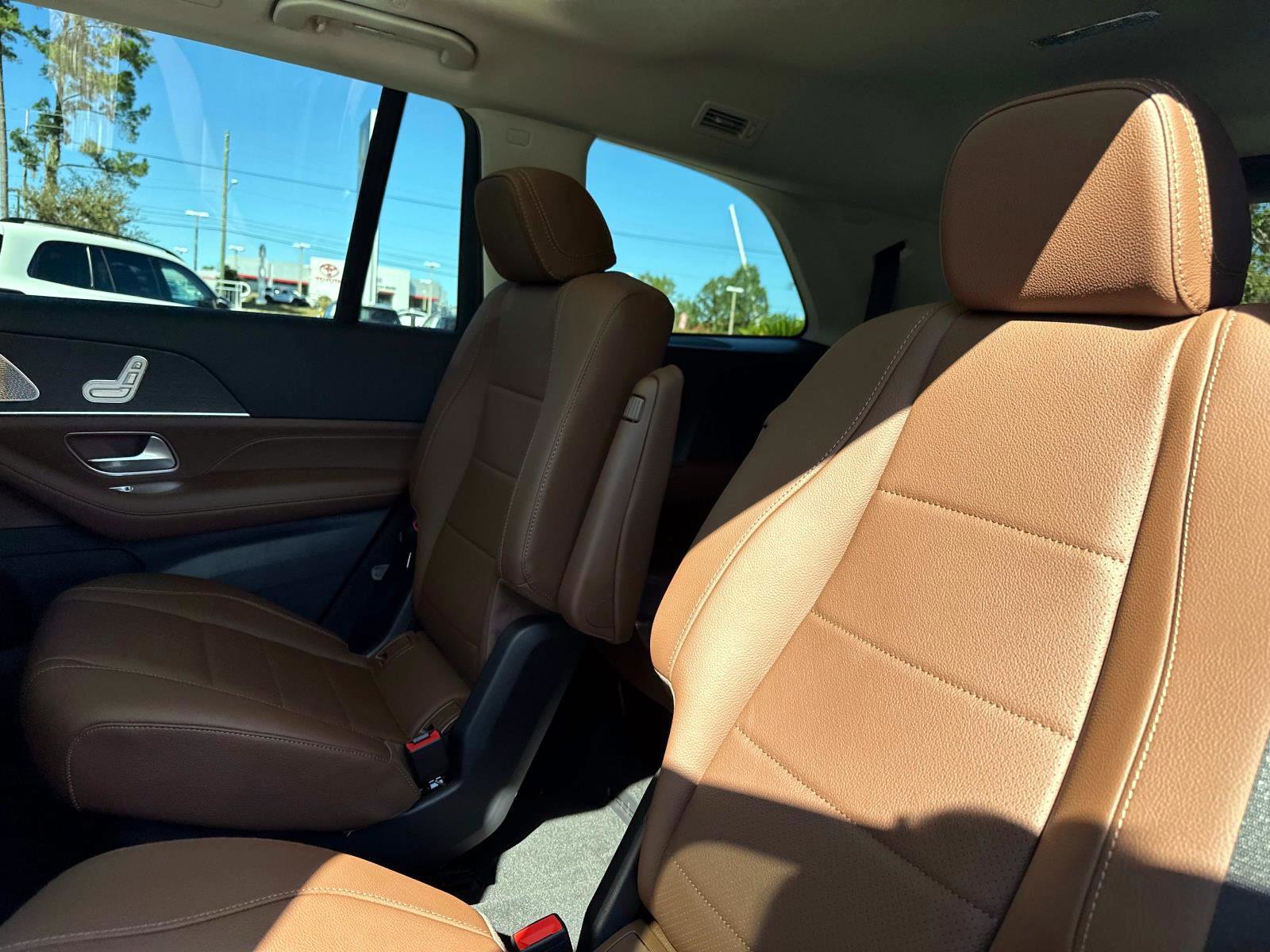 New 2026 Mercedes-Benz GLS 450 4MATIC image 14