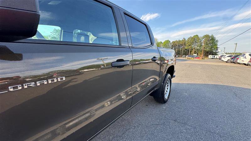 Used 2023 Chevrolet Colorado W/T RWD image 13