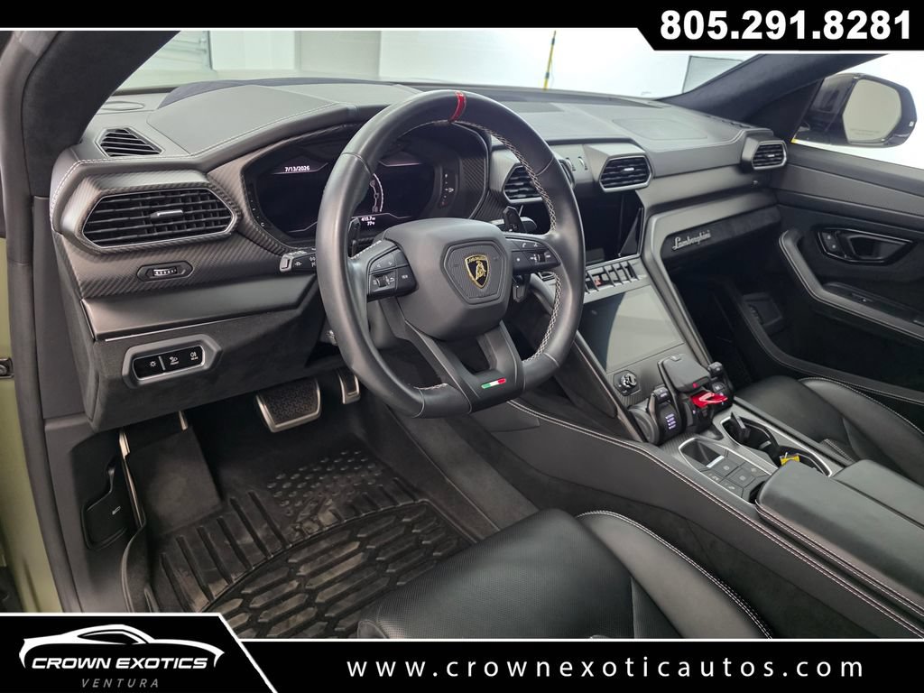 Used 2024 Lamborghini Urus Performante AWD/4WD image 21