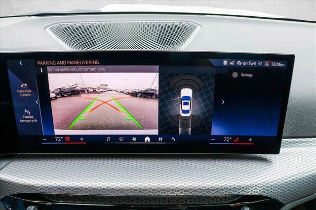 Certified 2025 BMW 330i xDrive Sedan w/ Convenience Package image 17