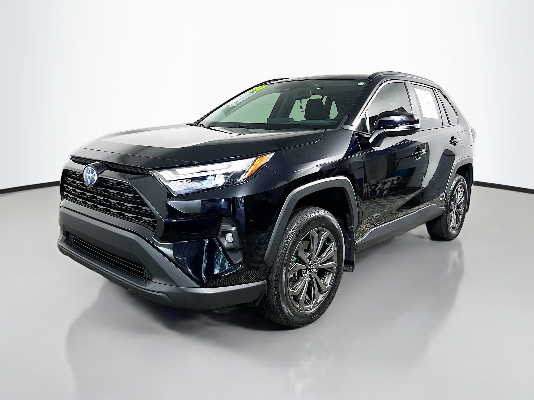 Used 2024 Toyota RAV4 XLE Premium w/ Weather Package AWD/4WD image 10