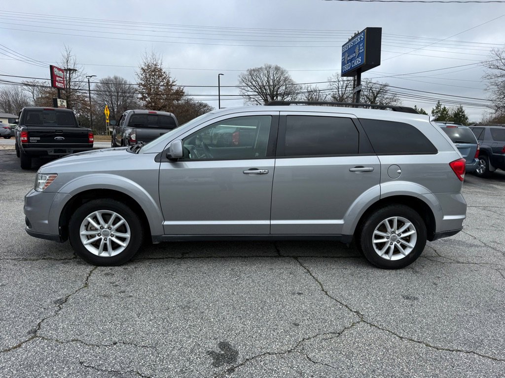 Used 2016 Dodge Journey SXT w/ Comfort/Convenience Group FWD image 4