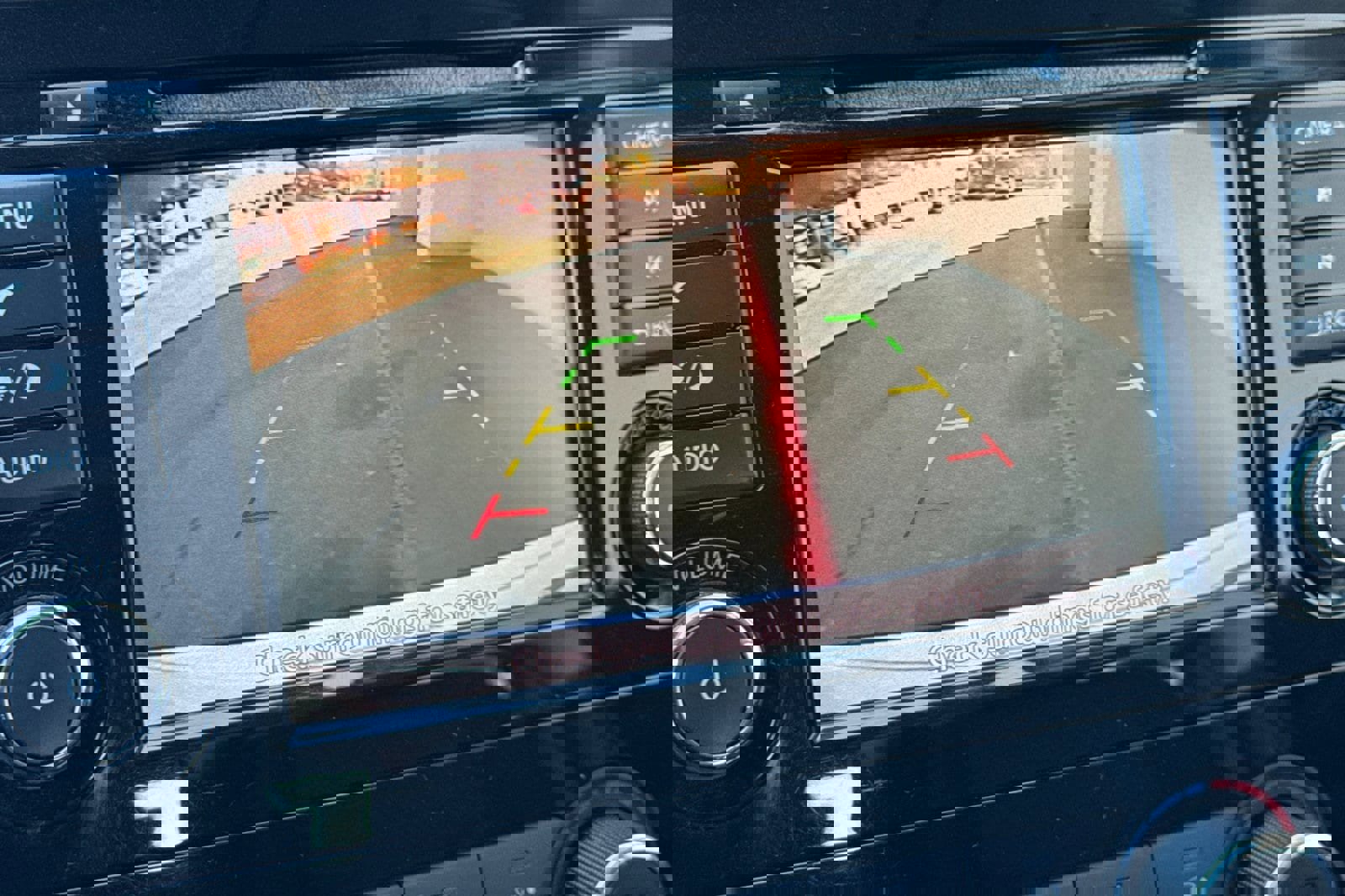 Used 2020 Nissan Rogue S image 20