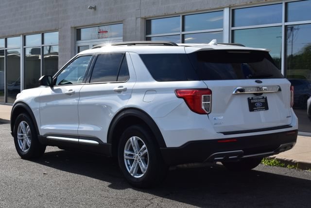 Used 2023 Ford Explorer XLT w/ Equipment Group 202A AWD/4WD image 8