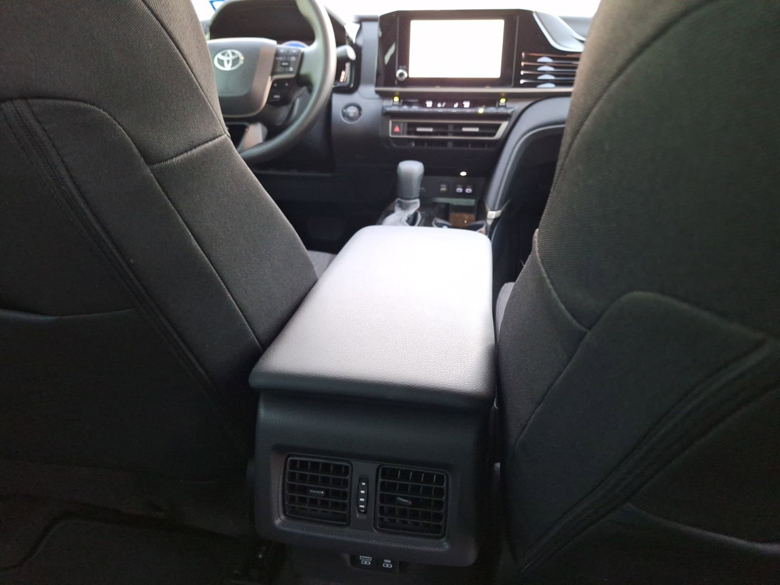 Used 2026 Toyota Camry LE w/ Convenience Package image 32