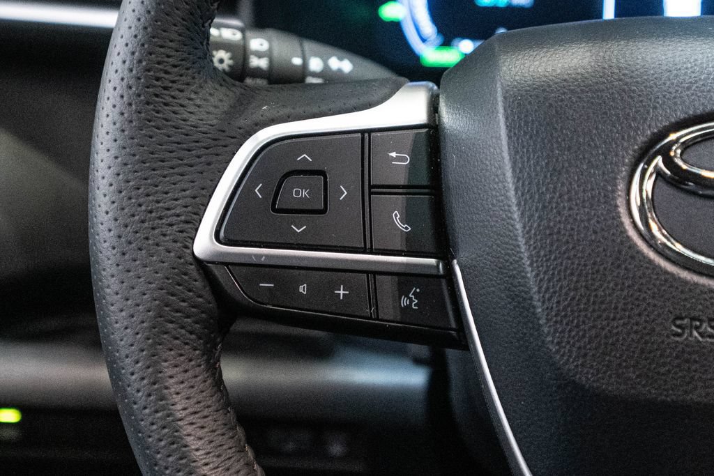 Certified 2026 Toyota Sienna Limited AWD/4WD image 18