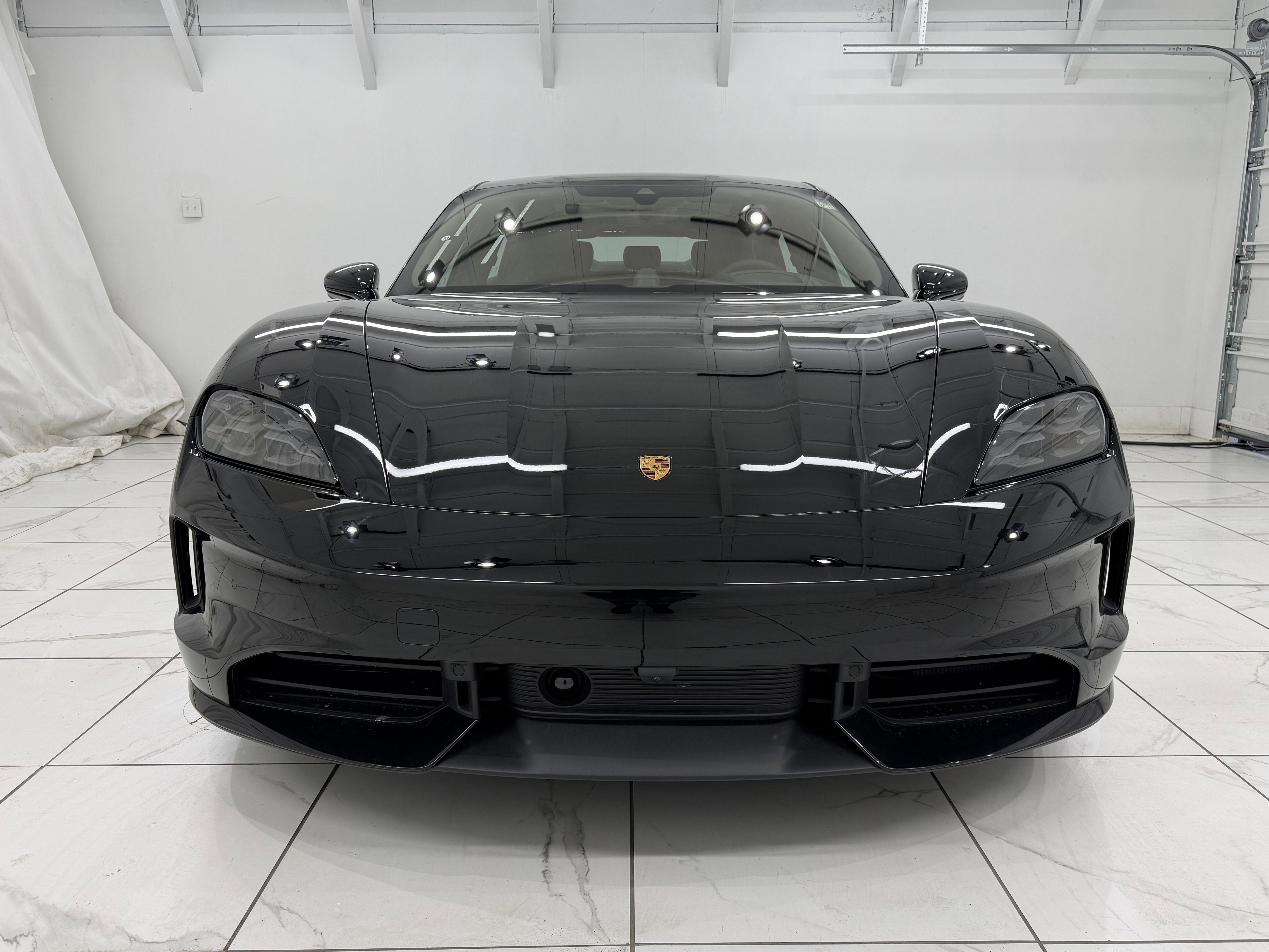 New 2026 Porsche Taycan GTS image 9