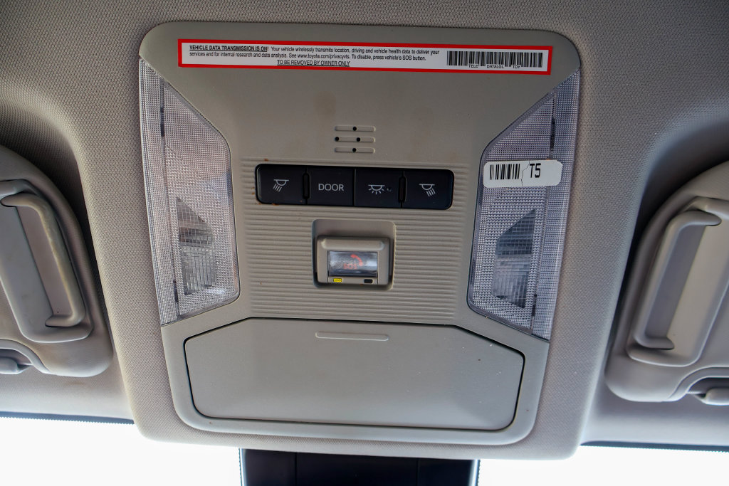 Used 2023 Toyota RAV4 Adventure AWD/4WD image 20