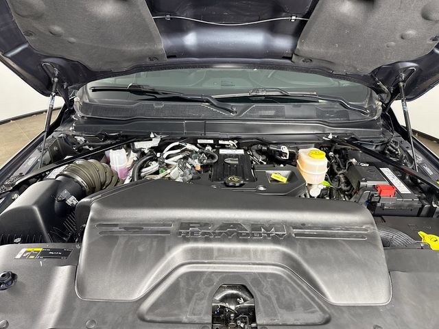 Used 2026 RAM 2500 Limited AWD/4WD image 32