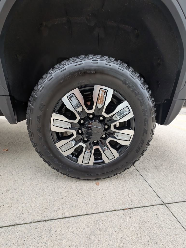 Used 2024 GMC Sierra 2500 Denali w/ Denali Reserve Package image 50