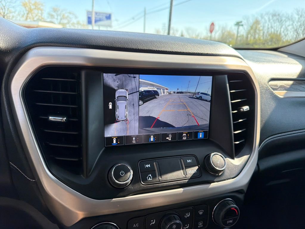 Used 2023 GMC Acadia Denali w/ Denali Ultimate Package AWD/4WD image 24