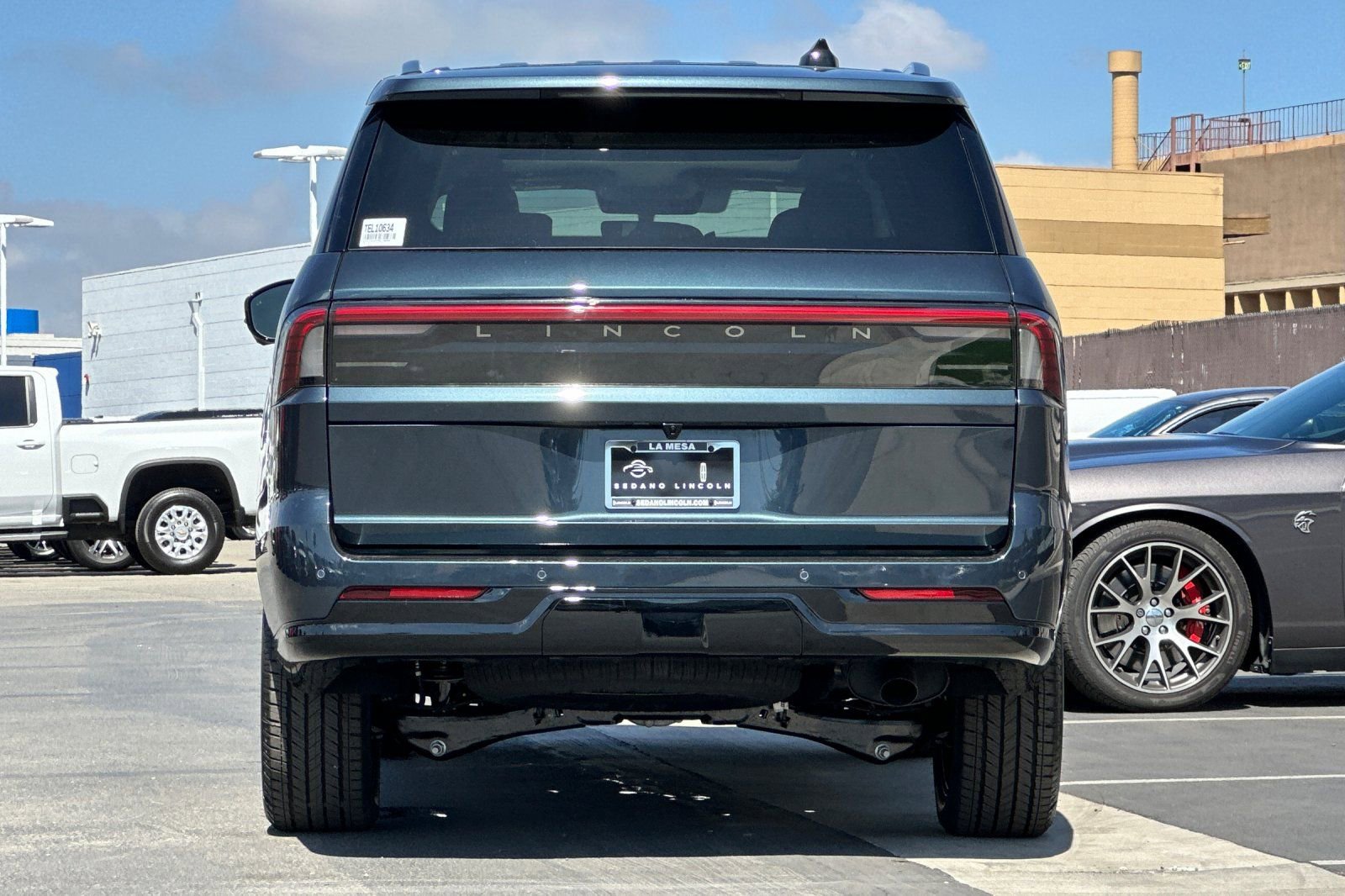 New 2026 Lincoln Navigator Reserve AWD/4WD image 4