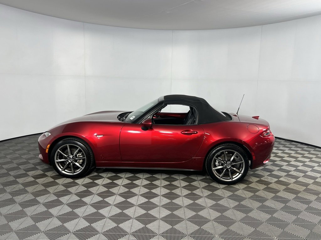 Used 2023 MAZDA MX-5 Miata Grand Touring image 11