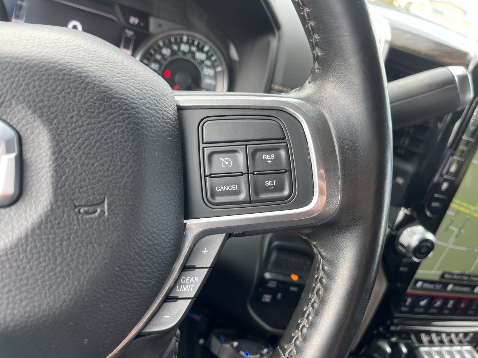 Used 2020 RAM 2500 Laramie AWD/4WD image 28