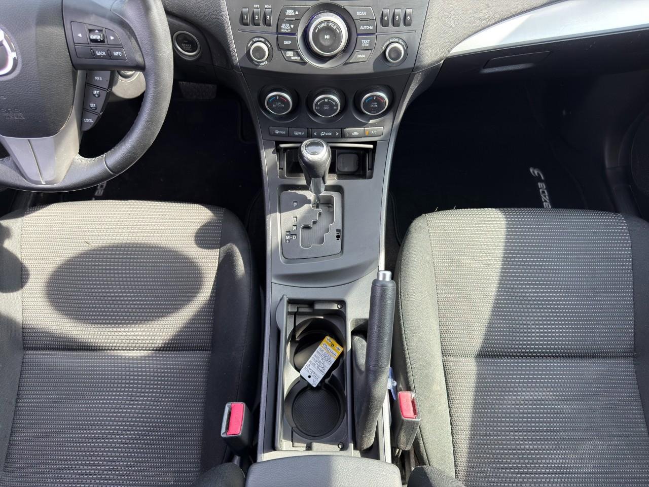 Used 2013 MAZDA MAZDA3 i Touring image 18