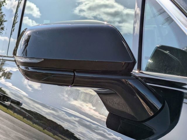 New 2026 Cadillac Vistiq Luxury image 12