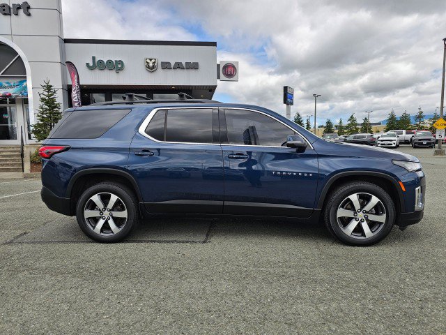 Used 2023 Chevrolet Traverse LT w/ LT Premium Package image 2