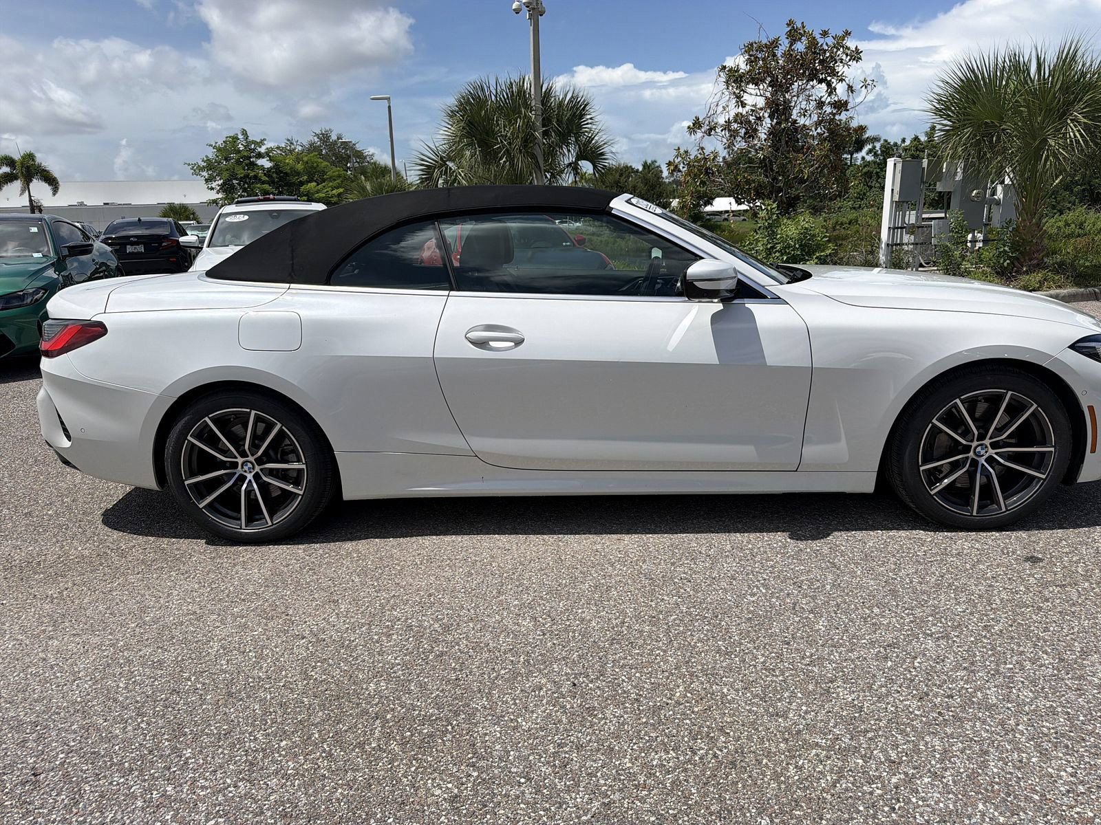 Certified 2025 BMW 430i Convertible RWD image 5
