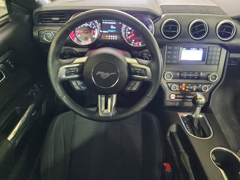 Used 2020 Ford Mustang Coupe RWD image 22