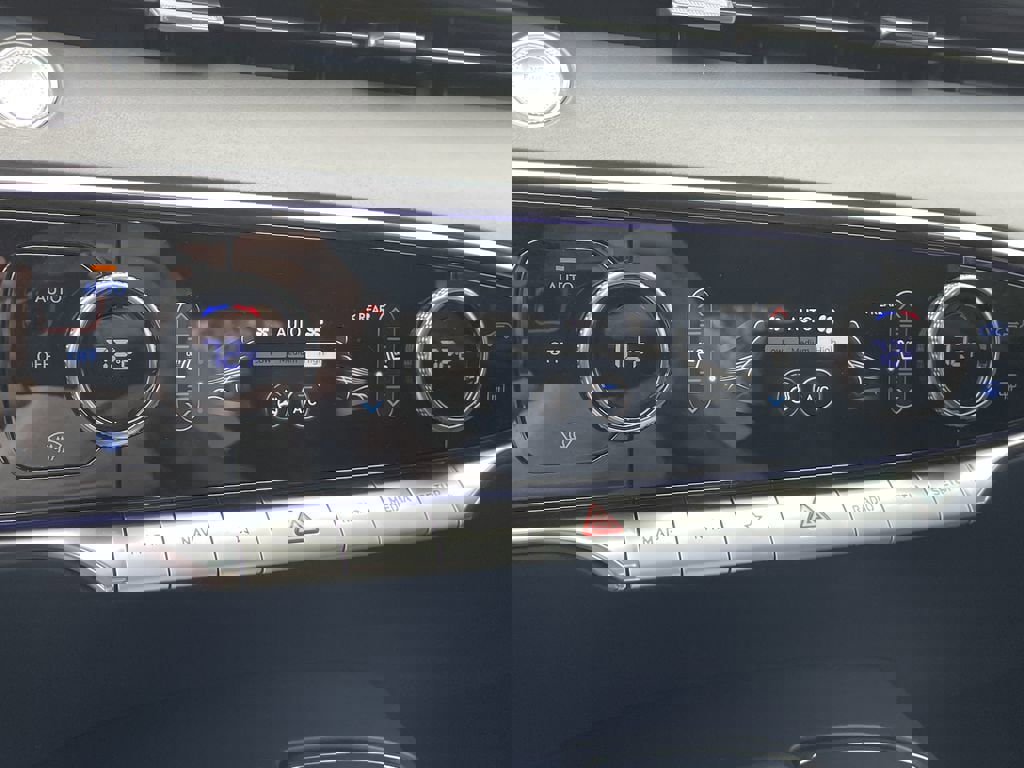 Used 2023 Genesis GV70 3.5T Sport w/ Sport Advanced Package image 23