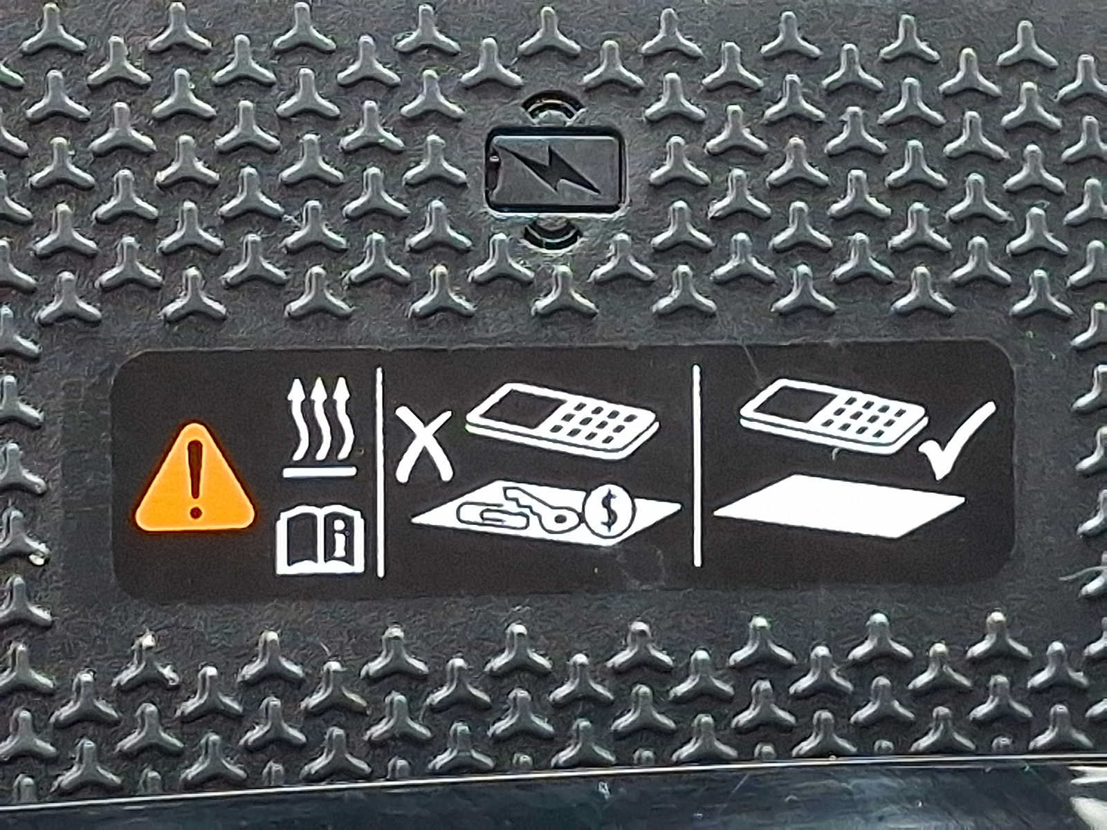 Used 2026 Chevrolet Equinox ACTIV w/ LPO, Floor Liner Package AWD/4WD image 25