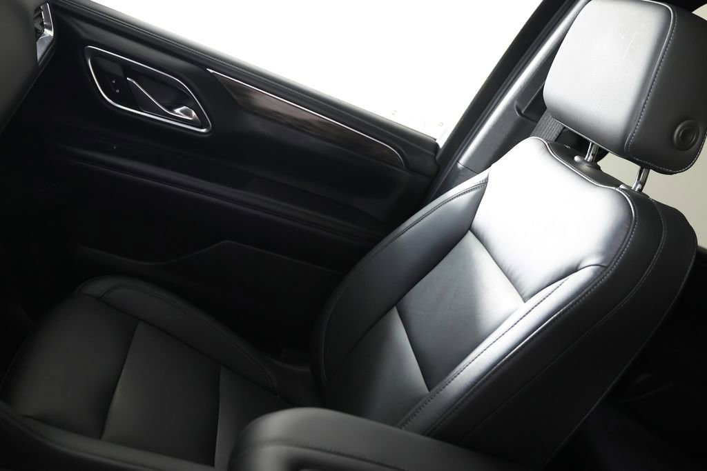 Used 2021 Chevrolet Tahoe LT w/ LT Signature Package RWD image 40