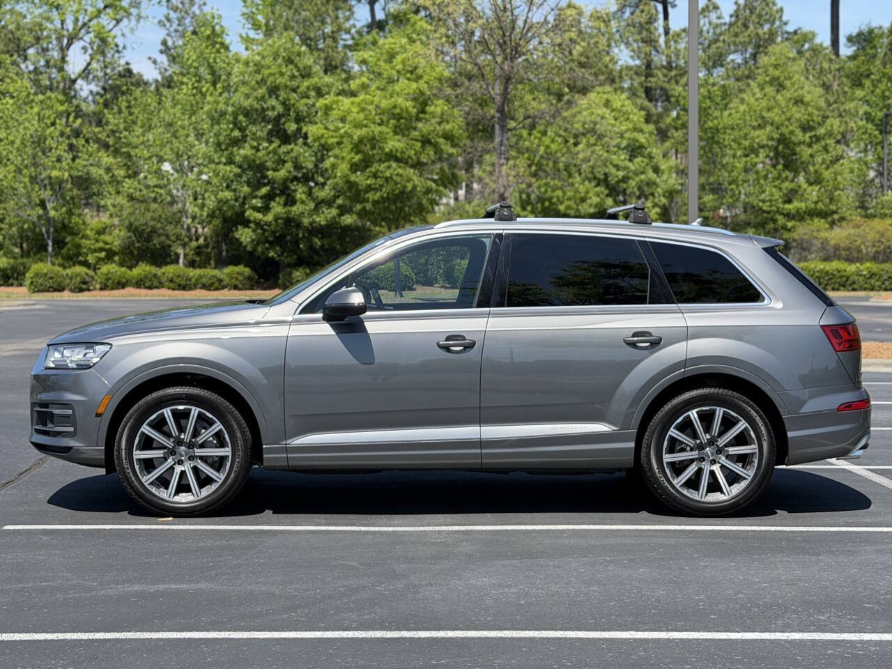 Used 2017 Audi Q7 2.0T Premium Plus w/ Premium Plus Package AWD/4WD image 4