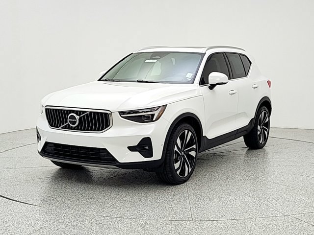 Used 2023 Volvo XC40 B5 Ultimate w/ Climate Package