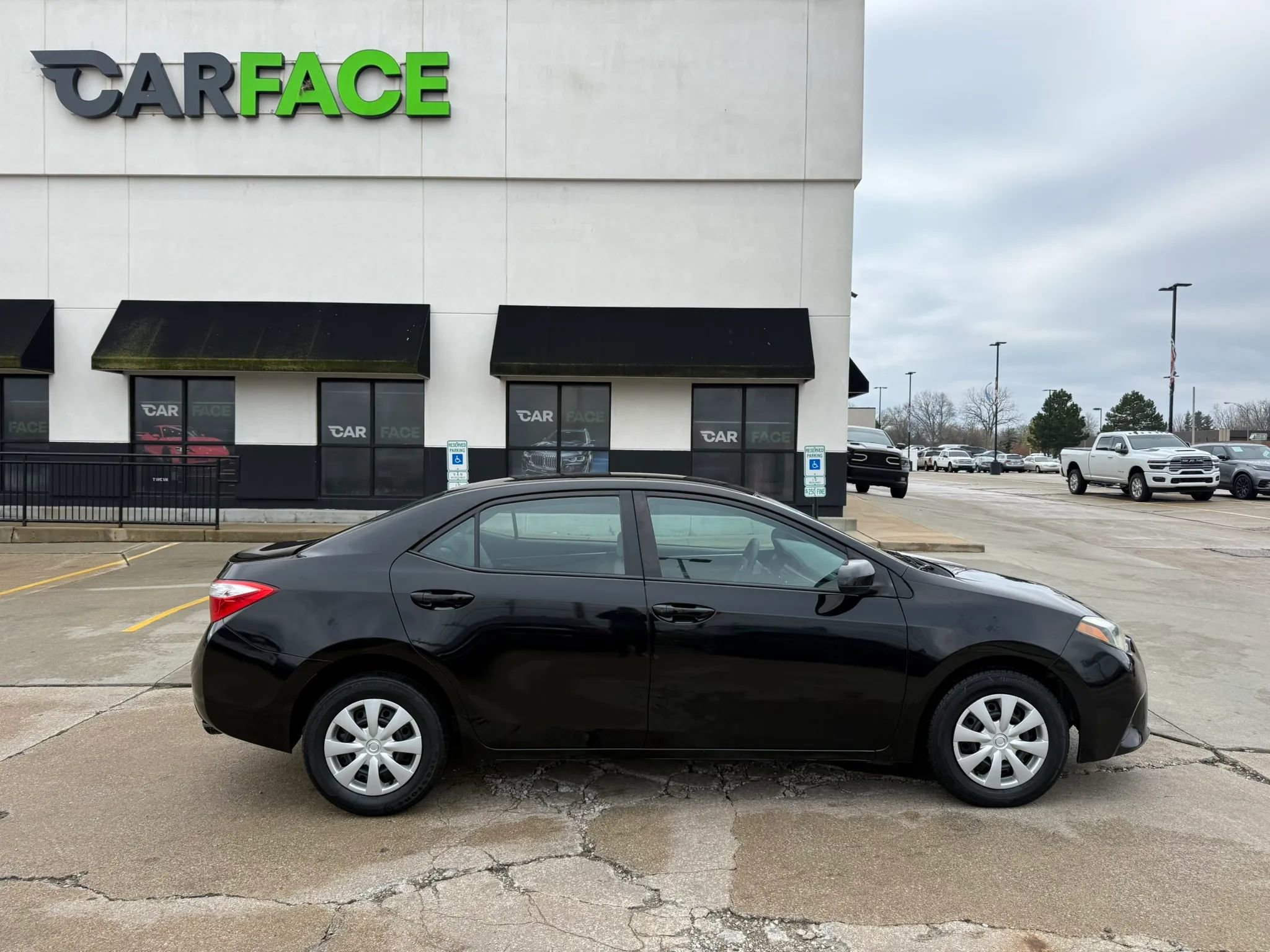 Used 2014 Toyota Corolla L FWD image 14
