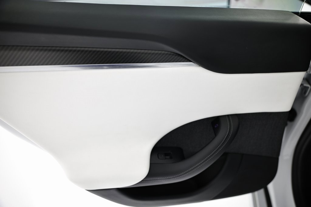 Used 2022 Tesla Model S Plaid image 26