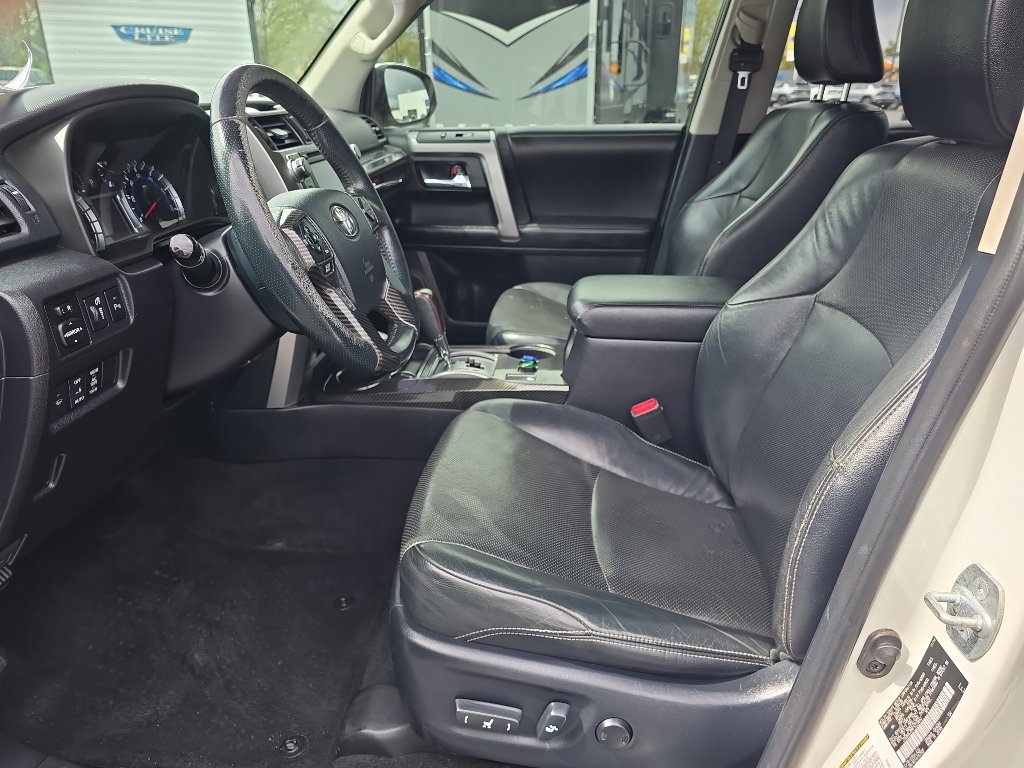 Used 2015 Toyota 4Runner Limited AWD/4WD image 15