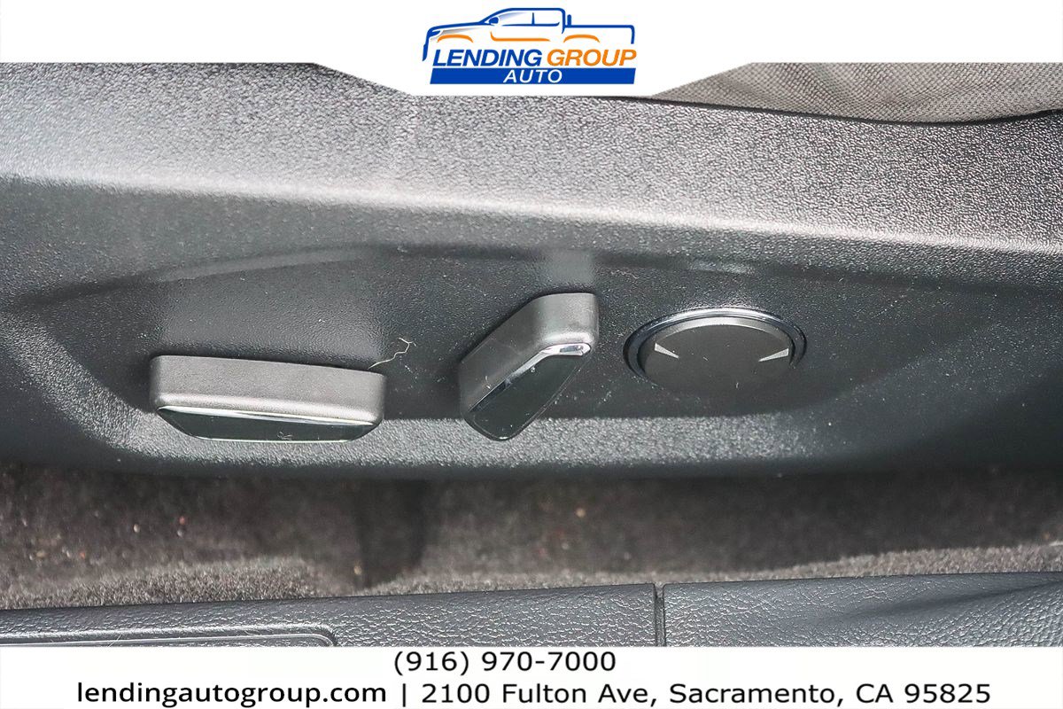 Used 2019 Ford Fusion SE image 21