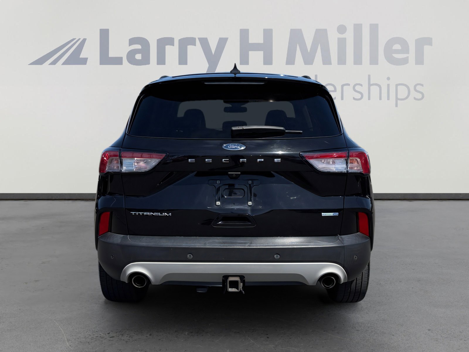 Used 2020 Ford Escape Titanium AWD/4WD image 4