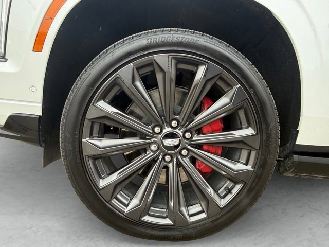 Certified 2025 Cadillac Escalade ESV V AWD/4WD image 21