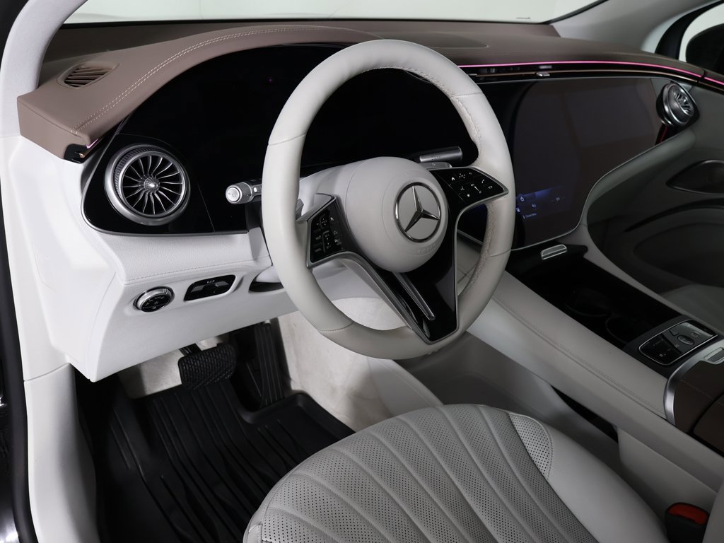 Used 2023 Mercedes-Benz EQS 580 4MATIC SUV image 27