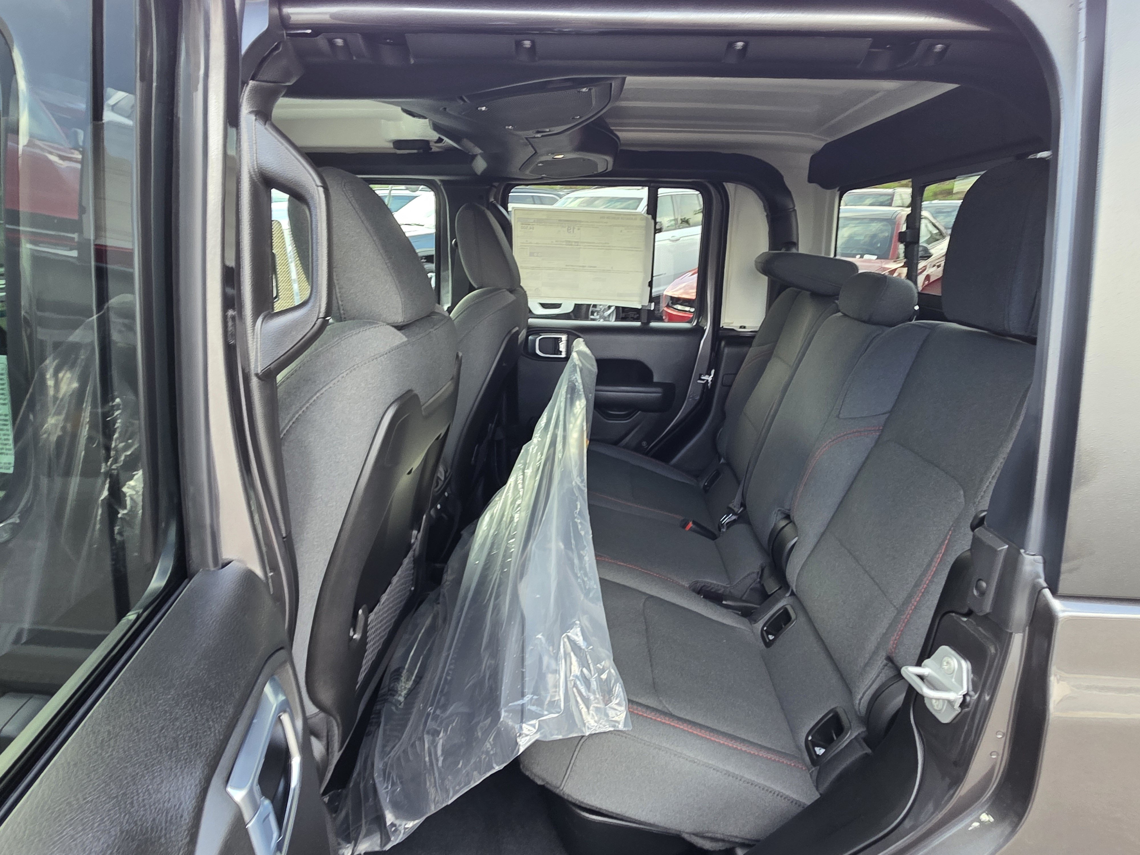 New 2026 Jeep Gladiator Rubicon w/ Steel Power Dome Hood Package AWD/4WD image 18