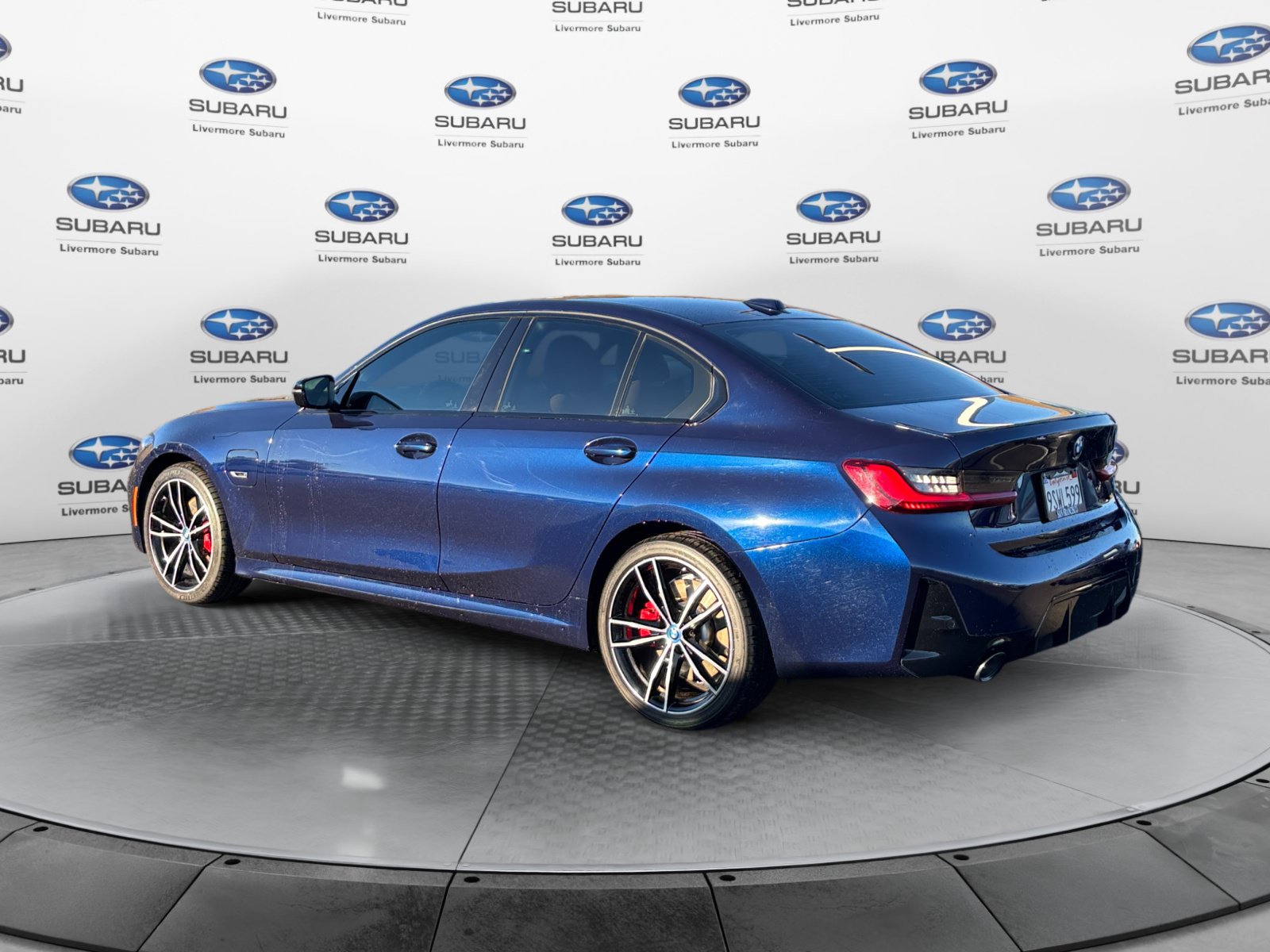 Used 2023 BMW 330e w/ M Sport Package RWD image 4